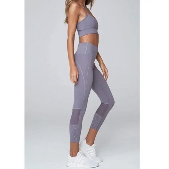Varley Laser Scallop Hem Reflective Leggings sz XS Lilac purple lavender - Picture 8 of 8